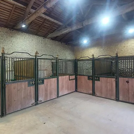 Apartmán Du Domaine Equestre B & G *